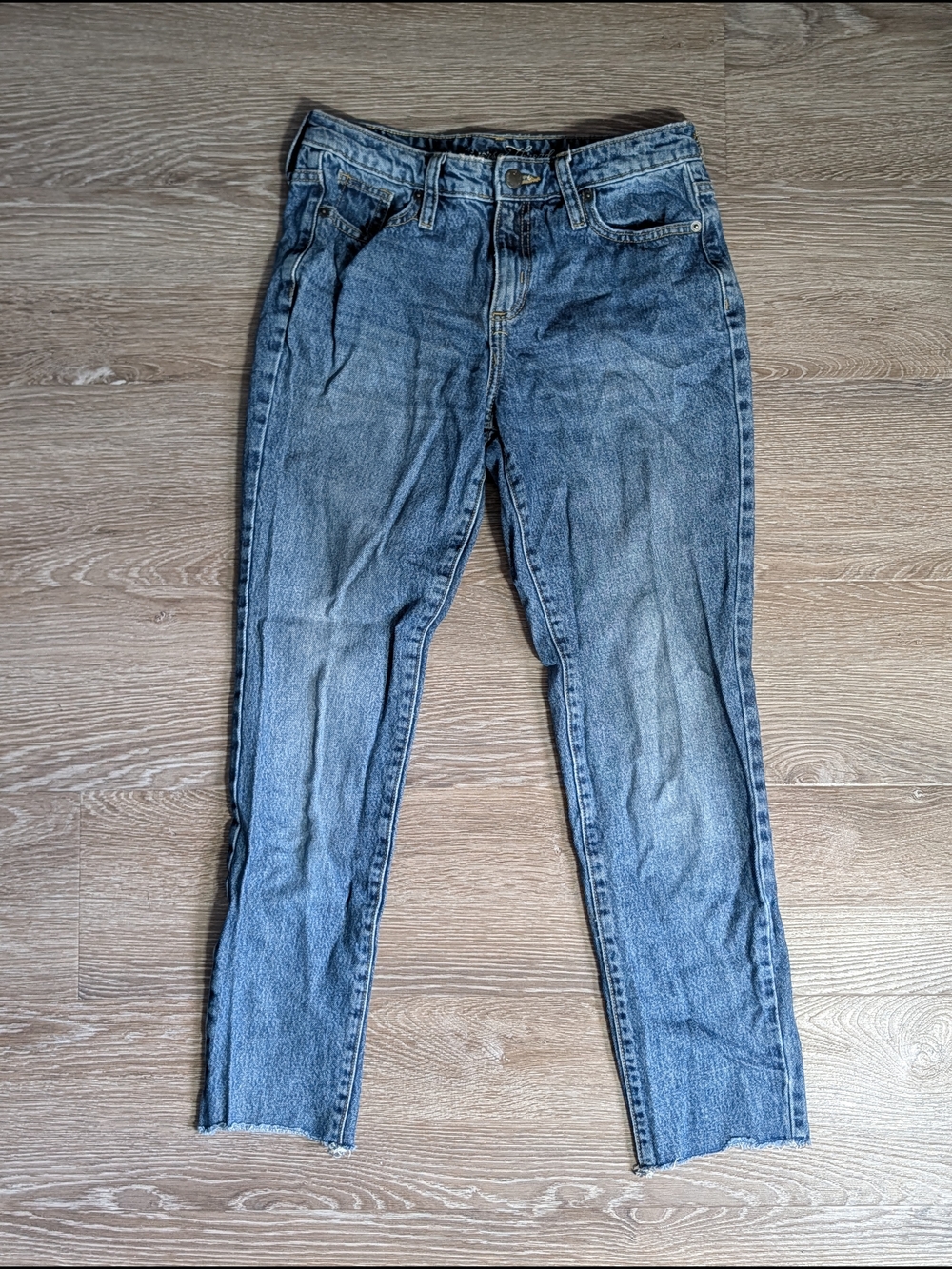 Universal Thread 100% Cotton High Rise Straight Mid Blue Jeans